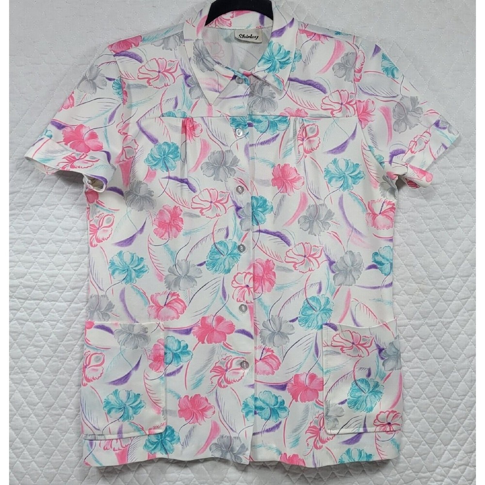 Vintage 1960s Shirley Women’s Button Down Floral Print Top Collared w/Pockets